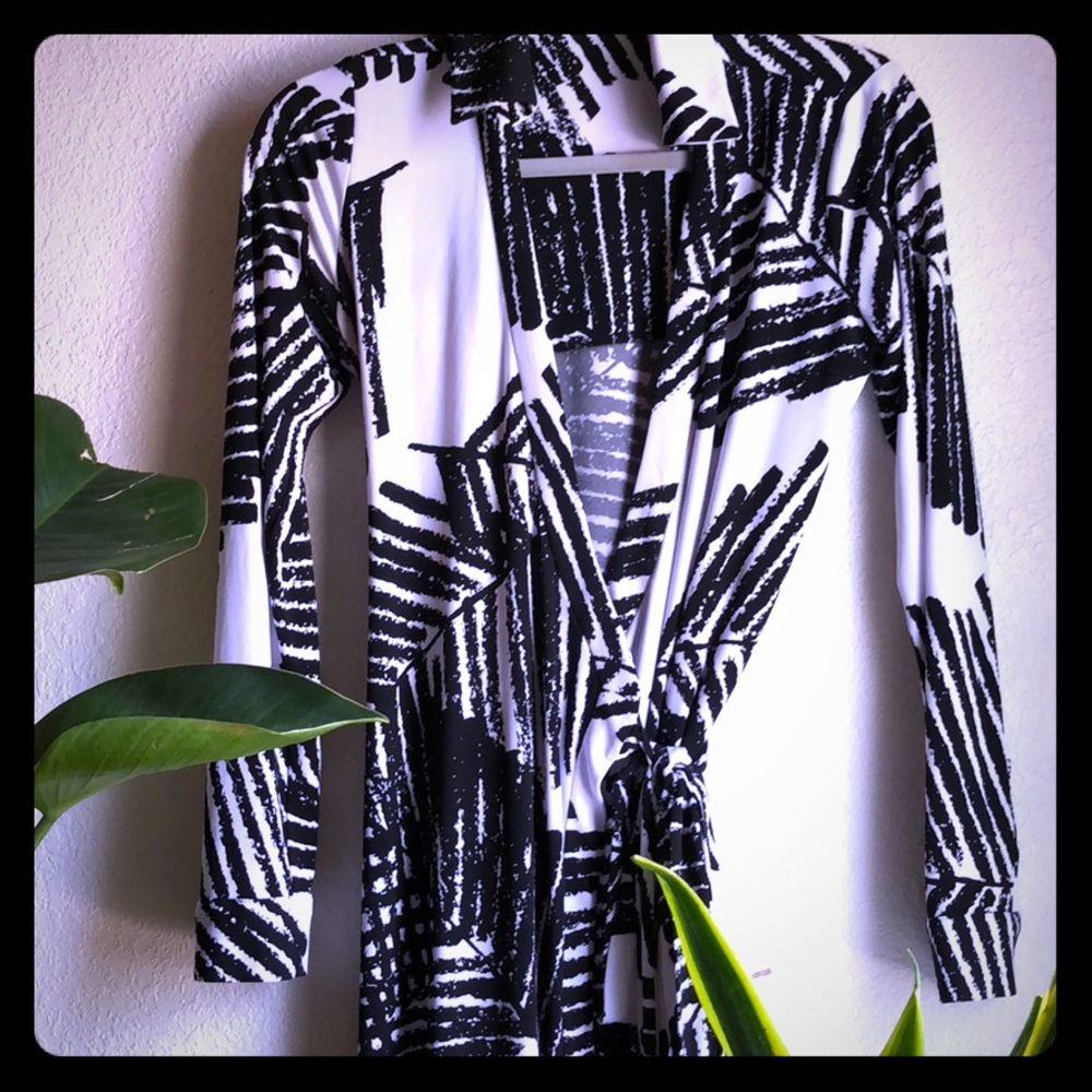 Cute palm print Calvin Klein dress. Worn once
